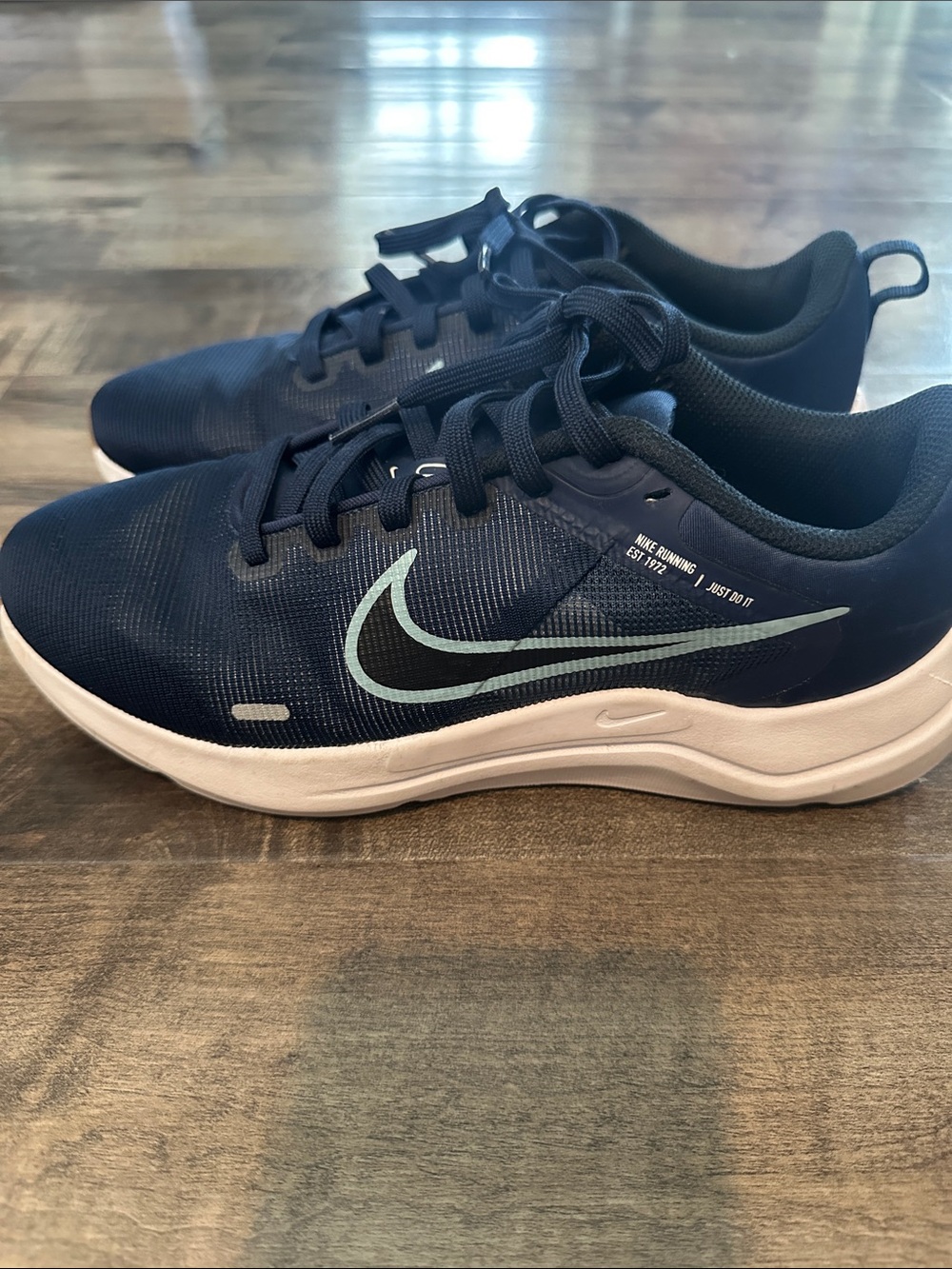 Nike Big Kids size 6 Down-shifter, minimally worn.